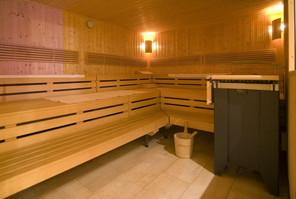Hotel Braeuwirt Кирхберг Экстерьер фото